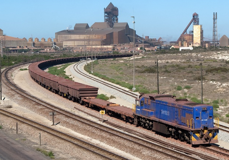Historic Spoornet diesel locomotive and iron ore train